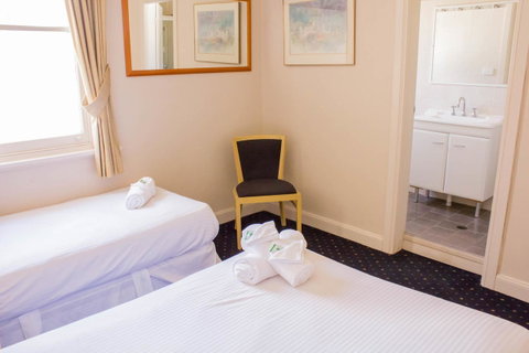 Gardners Inn Hotel - South Australia Travel 4