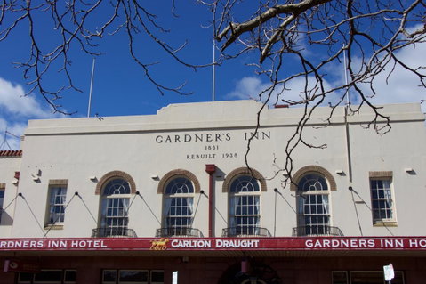 Gardners Inn Hotel - South Australia Travel 0