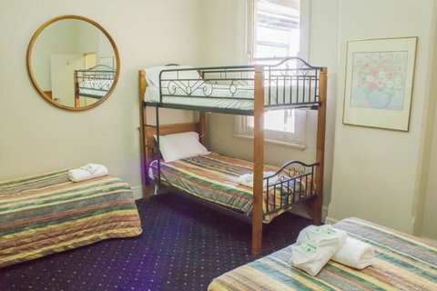 Gardners Inn Hotel - South Australia Travel 22