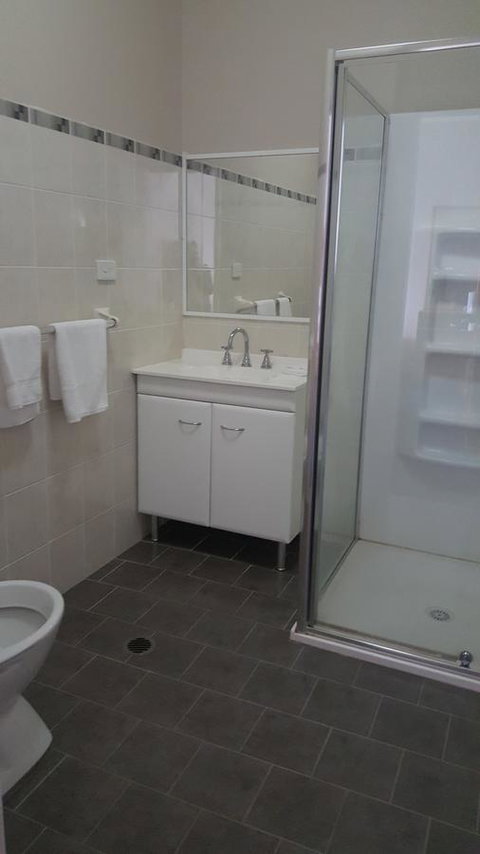 Gardners Inn Hotel - South Australia Travel 43