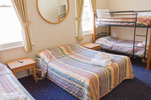 Gardners Inn Hotel - South Australia Travel 20