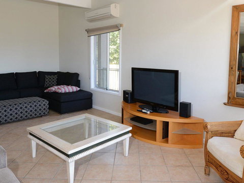 2 Cliff Road - South Australia Travel 9