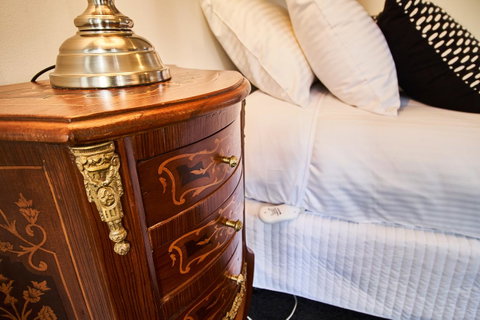 The Bronte Boutique Hotel - South Australia Travel 23