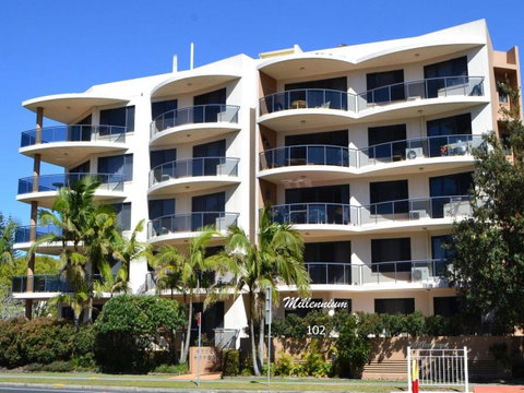 Millennium 102 With Pool In Complex - South Australia Travel 6