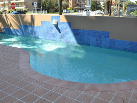 Millennium 102 With Pool In Complex - South Australia Travel 2
