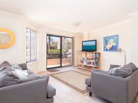 Millennium 102 With Pool In Complex - South Australia Travel 7
