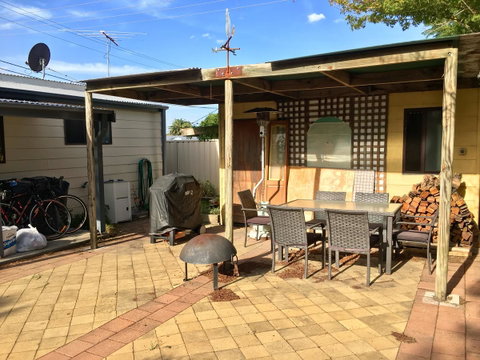 Caledonia Cottage - South Australia Travel 26
