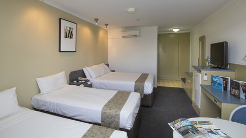 Stay At Alice Springs Hotel - South Australia Travel 5