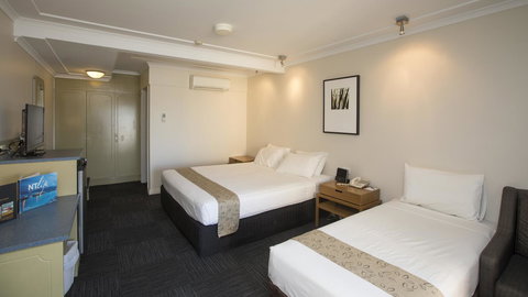 Stay At Alice Springs Hotel - South Australia Travel 4
