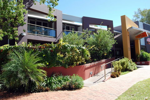 Stay At Alice Springs Hotel - South Australia Travel 9