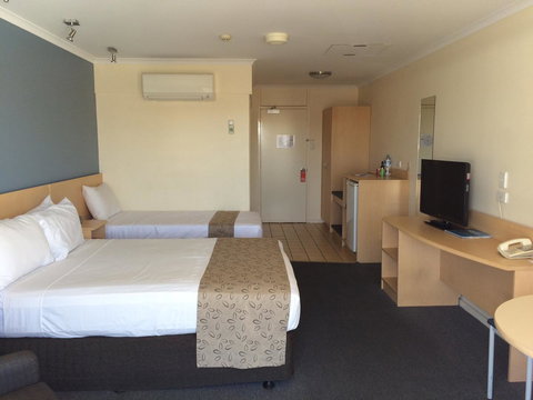 Stay At Alice Springs Hotel - South Australia Travel 6