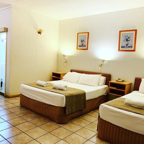 Pine Tree Motel - South Australia Travel 24