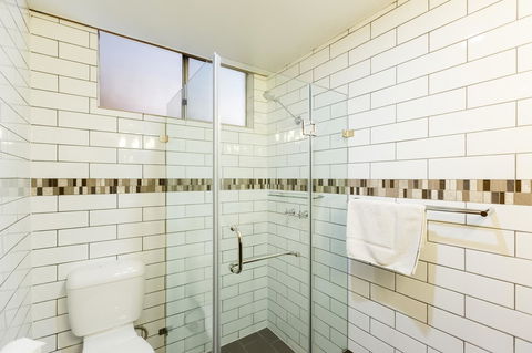 Elkira Court Motel - South Australia Travel 25