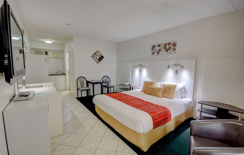 Elkira Court Motel - South Australia Travel 6