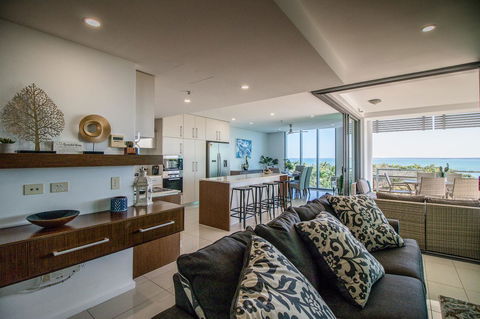 ZEN BY THE WATER - Esplanade Darwin Retreat - South Australia Travel 0