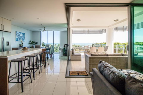 ZEN BY THE WATER - Esplanade Darwin Retreat - South Australia Travel 1