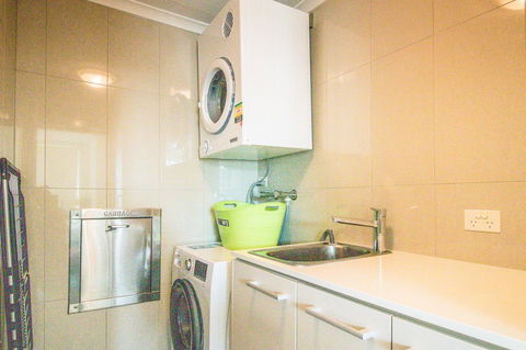 ZEN BY THE WATER - Esplanade Darwin Retreat - South Australia Travel 30