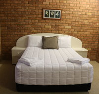 Golden Sands Motor Inn - South Australia Travel