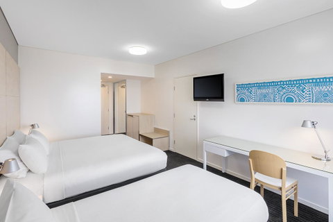 Vibe Hotel Darwin Waterfront - South Australia Travel 14