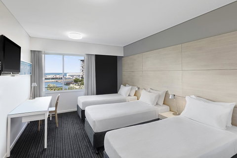Vibe Hotel Darwin Waterfront - South Australia Travel 17