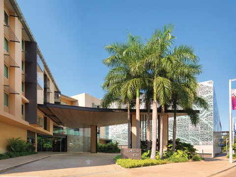 Vibe Hotel Darwin Waterfront - South Australia Travel 9