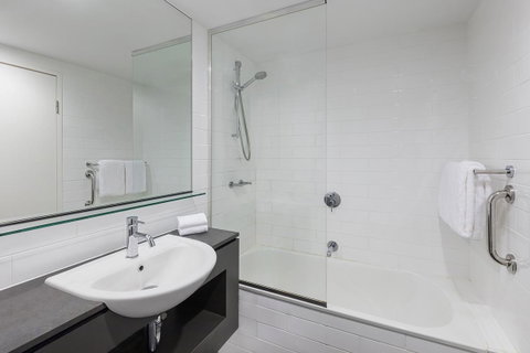 Vibe Hotel Darwin Waterfront - South Australia Travel 23