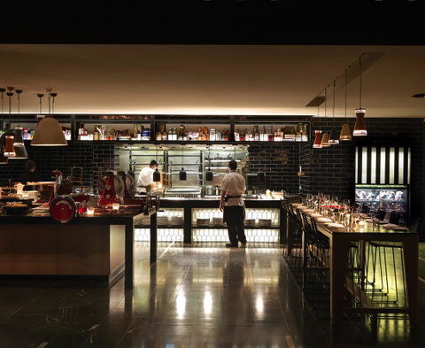 QT Canberra - South Australia Travel 6