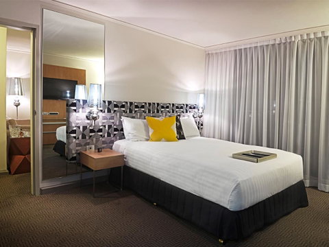 QT Canberra - South Australia Travel 8