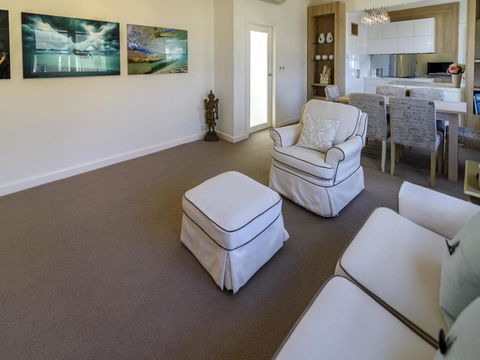 BONDI BEACHFRONT (I719)-L'Abode Accommodation - South Australia Travel 2