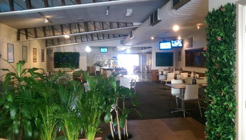 Boomerang Hotel - South Australia Travel 1