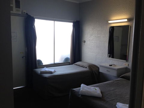 Boomerang Hotel - South Australia Travel 0