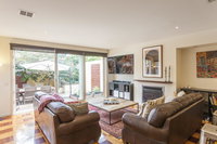 Boutique Stays - Elwood Hideaway