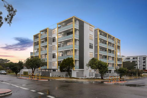 Brand New Family Friendly Apartment For 7 - South Australia Travel 1