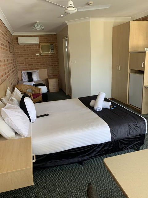 Branxton House Motel - South Australia Travel 1