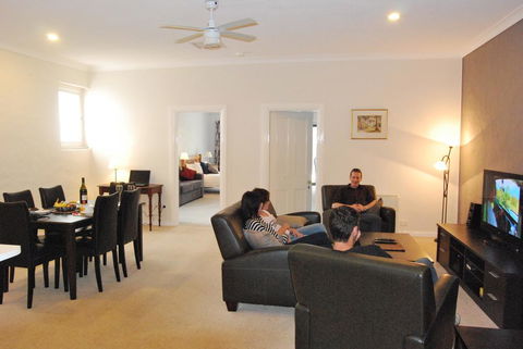 Brayfield Cottage - South Australia Travel 0