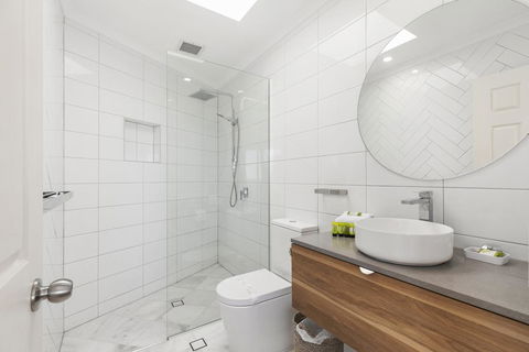 Breathtaking Views Of Sunshine Beach - Unit 7/21 Park Crescent - South Australia Travel 3