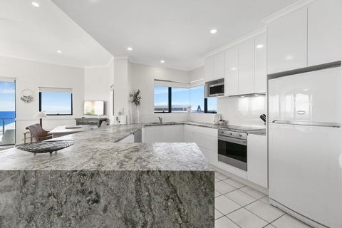 Breathtaking Views Of Sunshine Beach - Unit 7/21 Park Crescent - South Australia Travel 1
