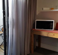 Brightwater Room for Rent on the Sunshine Coast - South Australia Travel