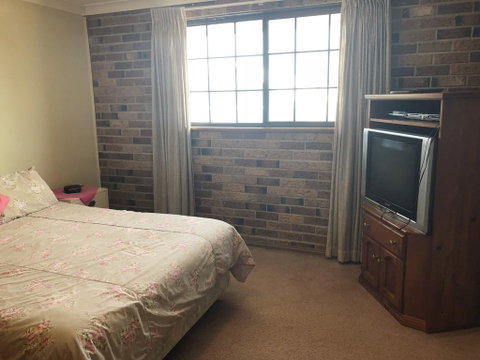 Bronte Court No 3 At South West Rocks - South Australia Travel 3