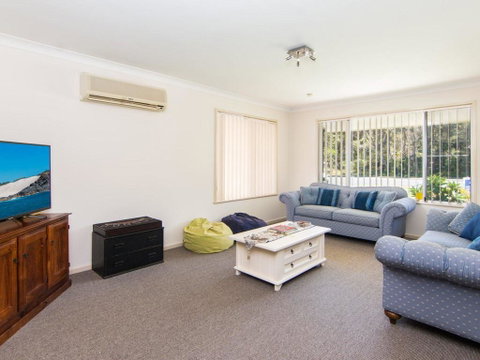 Bubsys Beach House At Pebbly - South Australia Travel 1