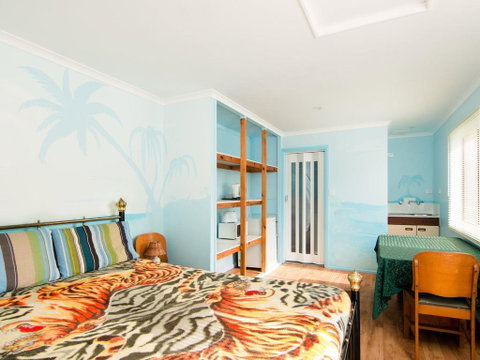 Bubsys Beach House At Pebbly - South Australia Travel 3