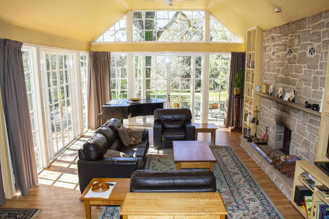 Bygone Beautys Cottages - Bronte Cottage - South Australia Travel 3