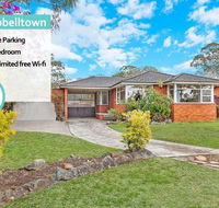 CAMPBELLTOWN HOLIDAY HOME 3 BED  FREE PARKING NCA039 - South Australia Travel