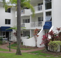 Cannes Court Apartments - South Australia Travel