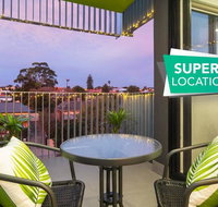 Canopy  44-Minutes from the CBD Train and Cafes - Wifi - Nespresso - Amenities - South Australia Travel