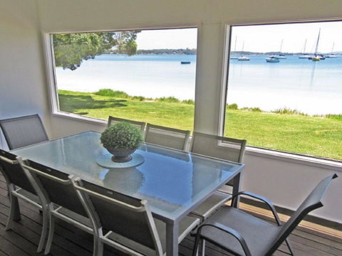 Casa Martins', 219 Foreshore Drive - Absolute Waterfront House - South Australia Travel 1