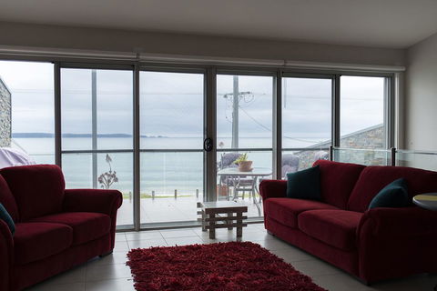 Casey's Beach Retreat - South Australia Travel 0