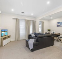 Central and Charming on Wallace - South Australia Travel