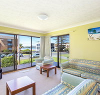 Champagne Court 1 with Water Views - South Australia Travel