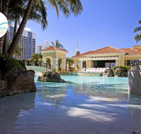 Chevron Renaissance Apartments and Sub Penthouses - We Accommodate - South Australia Travel